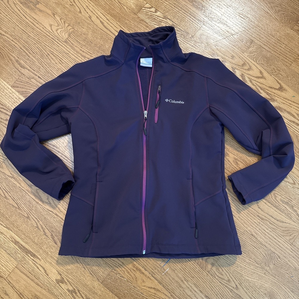 L COLUMBIA SPORTSWEAR JACKET PURPLE
